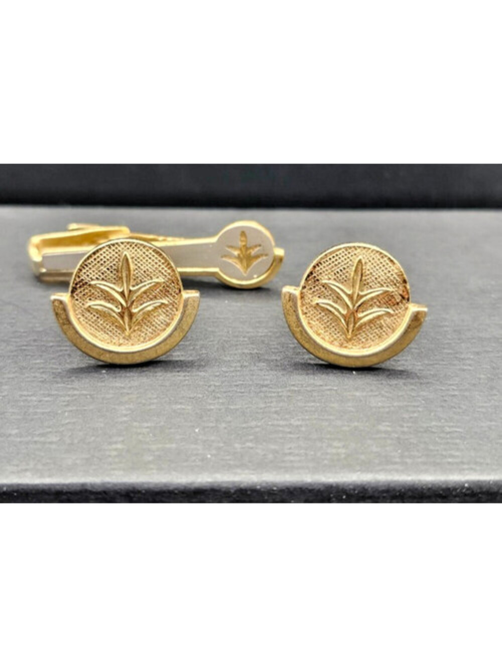 Vtg Swank Cufflinks Speidel Tie Clip Set Gold Tone Textured Botanical Leaf Match